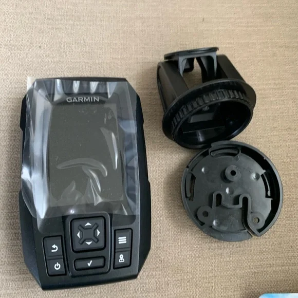 Garmin Striker4 fishfinder gps, sonar - Picture 2 of 5